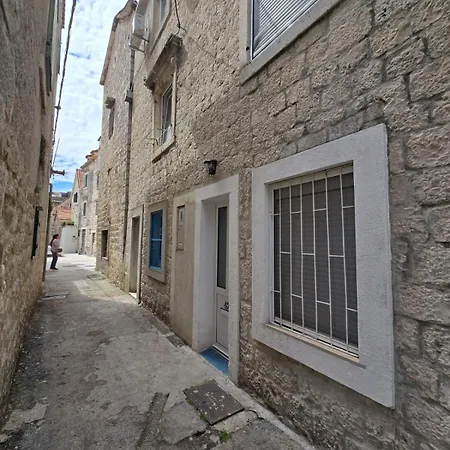 Parapet Kastela
