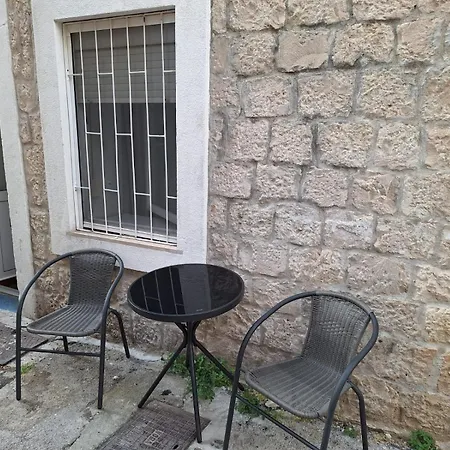 شقة Parapet